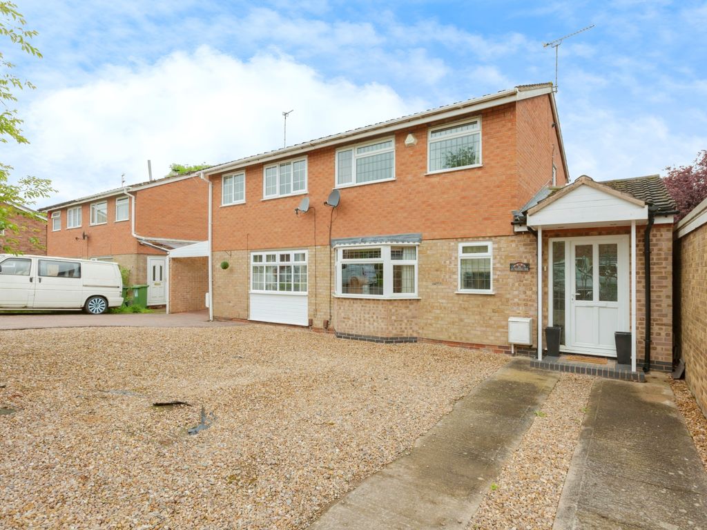 2 bed semidetached house for sale in Claybrook Avenue, Leicester, Leicestershire LE3, £260,000