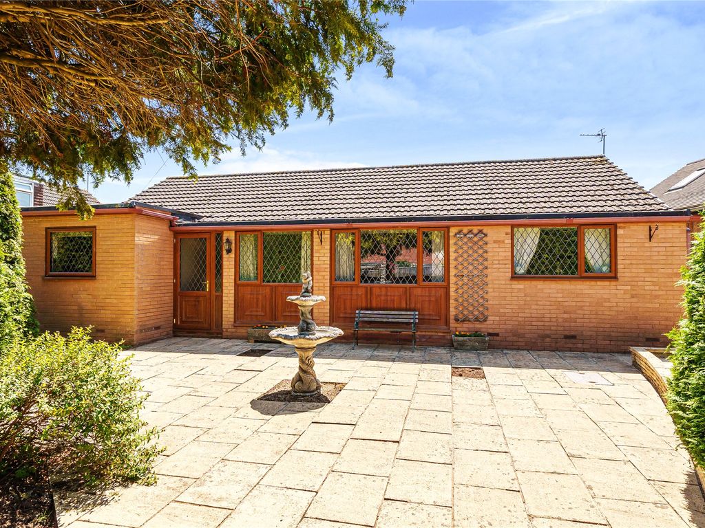 3 bed bungalow for sale in Langaton Lane, Pinhoe, Exeter, Devon EX1, £