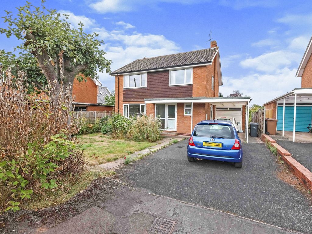 4 bed detached house for sale in Pole Elm Close, Callow End, Worcester