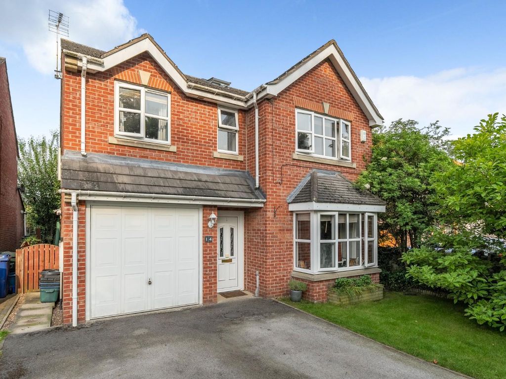 6 bed detached house for sale in St. Marys Approach, Hambleton, Selby