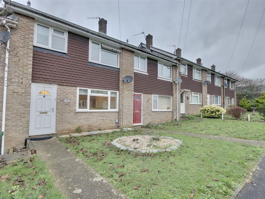 3 bed terraced house to rent in Farmlea Road, Cosham, Portsmouth PO6, £1,300 pcm Zoopla