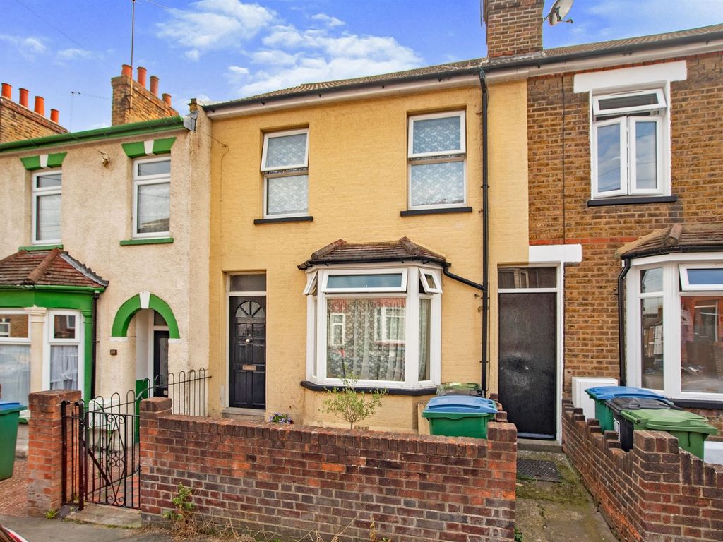 3 bed terraced house for sale in Estcourt Road, Watford WD17 Zoopla