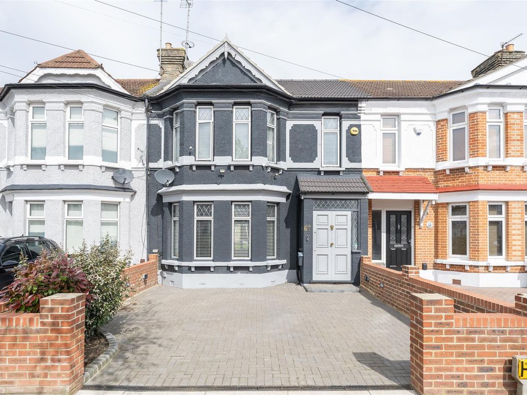 3 bed terraced house for sale in Nelson Road, London E4, £750,000 Zoopla