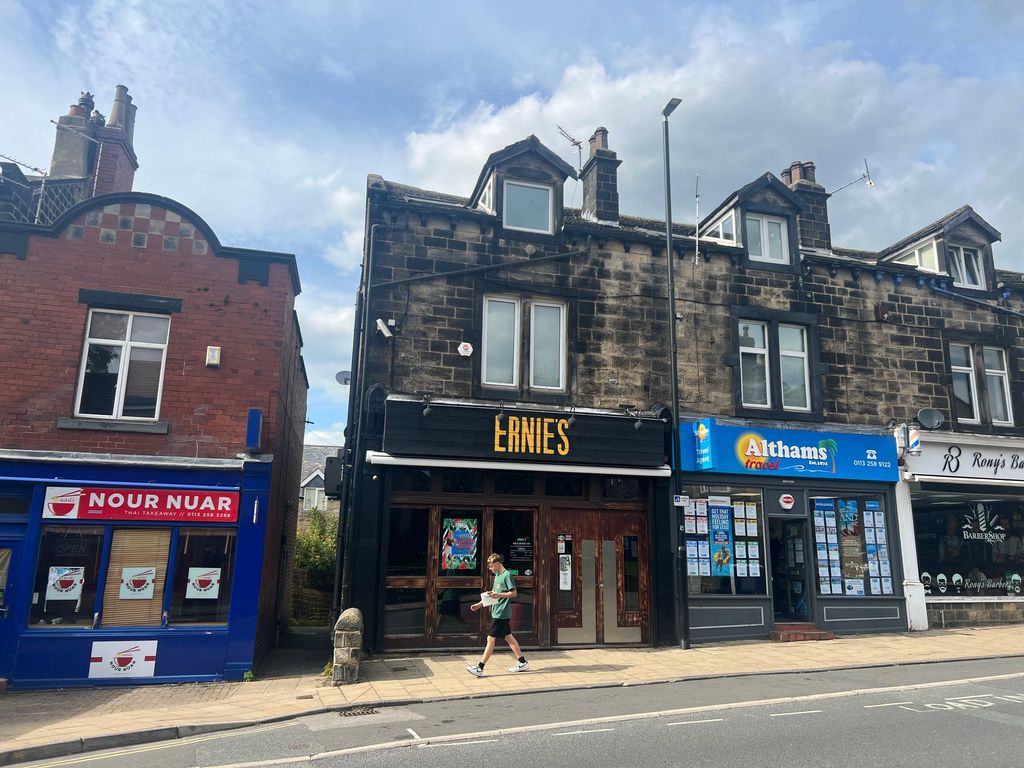 Retail premises to let in 15, Town Street, Horsforth LS18, £35,000 pa