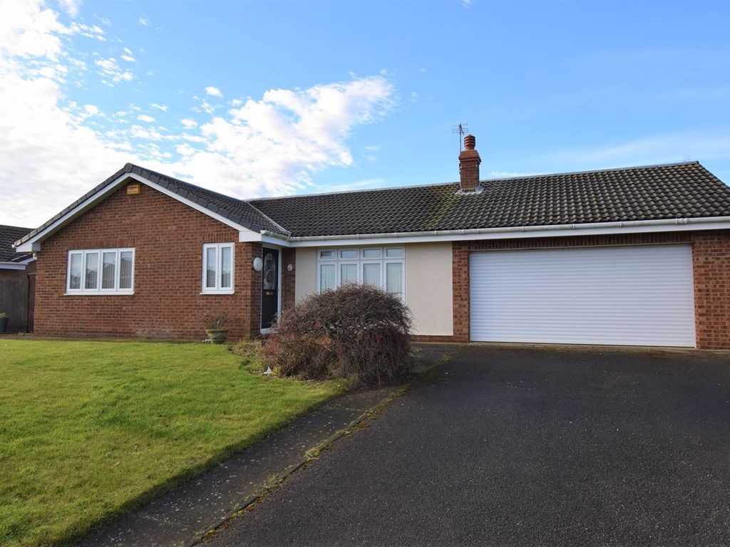 3 bed detached bungalow for sale in Shearwater, Whitburn, Sunderland