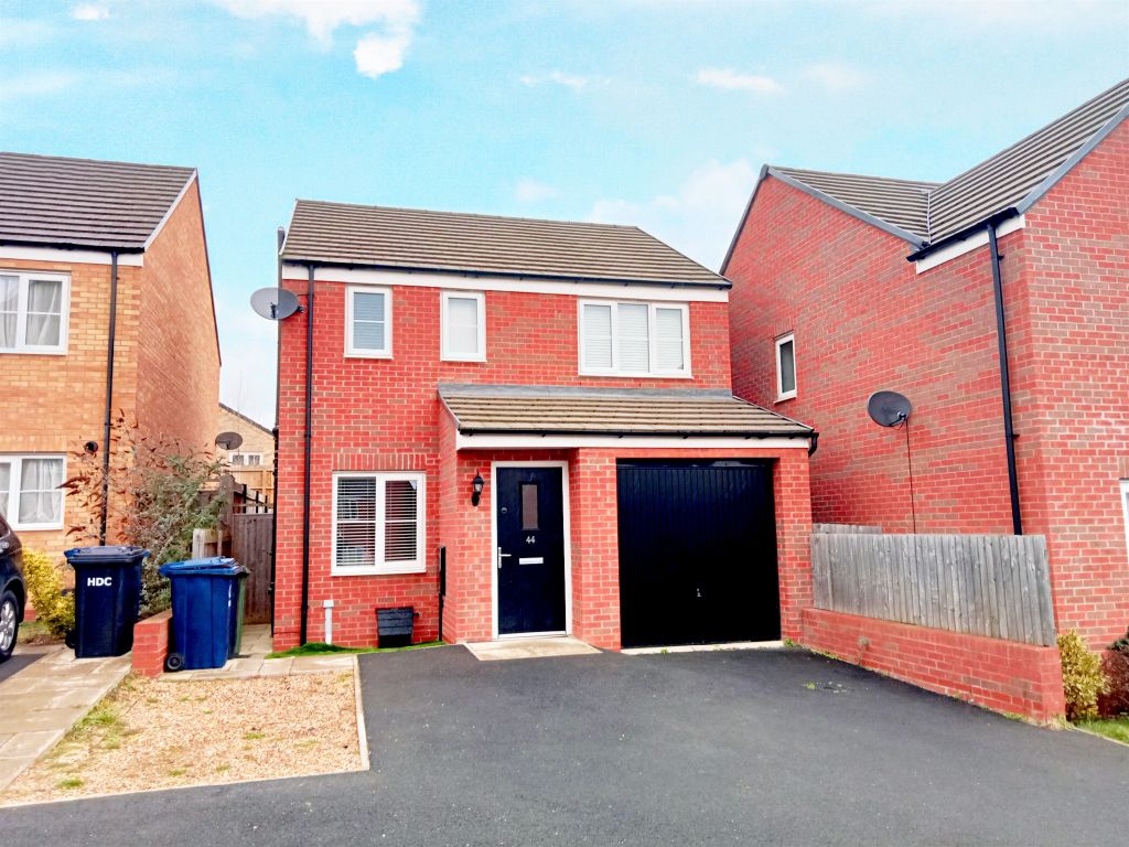 3 bed detached house for sale in Whitney Drive, Yaxley, Peterborough