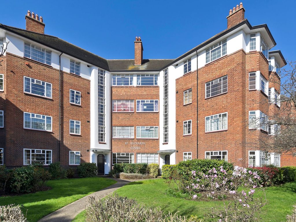 St. Leonards Court, St. Leonards Rd SW14