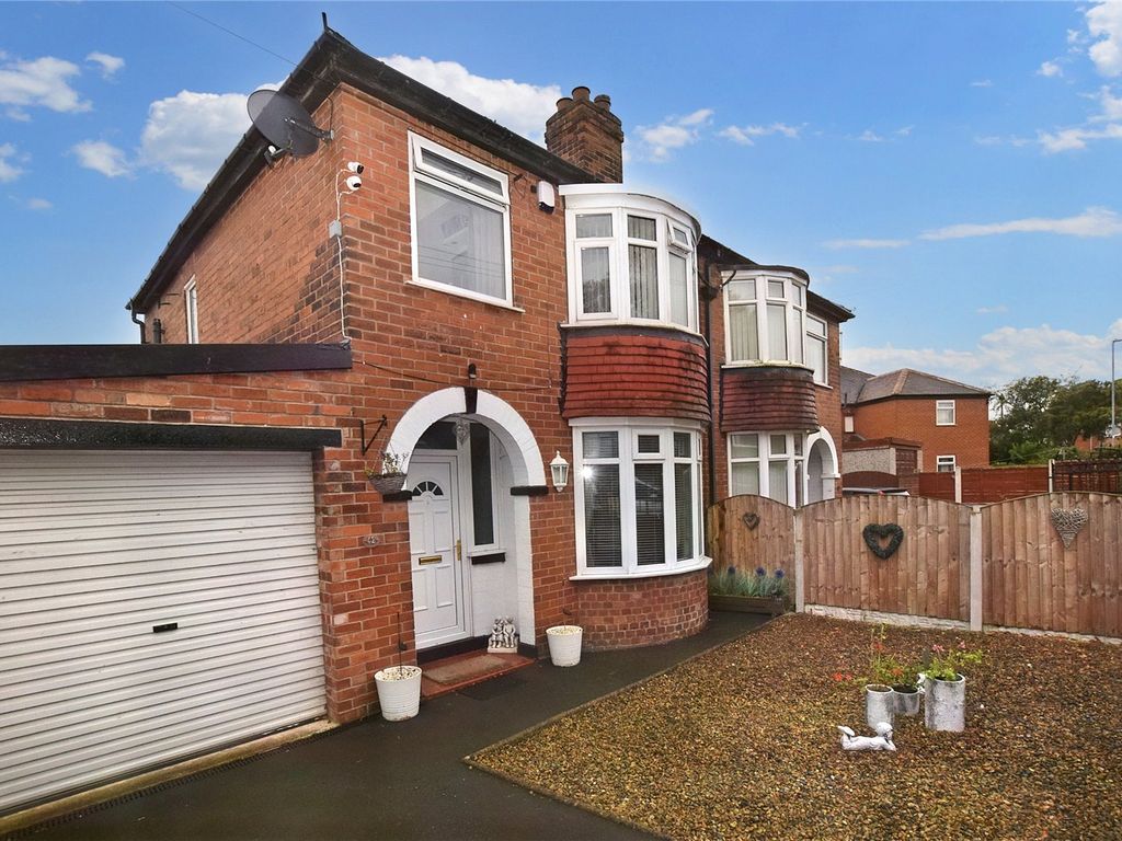 3 bed semidetached house for sale in Lynwood Crescent, Leeds, West