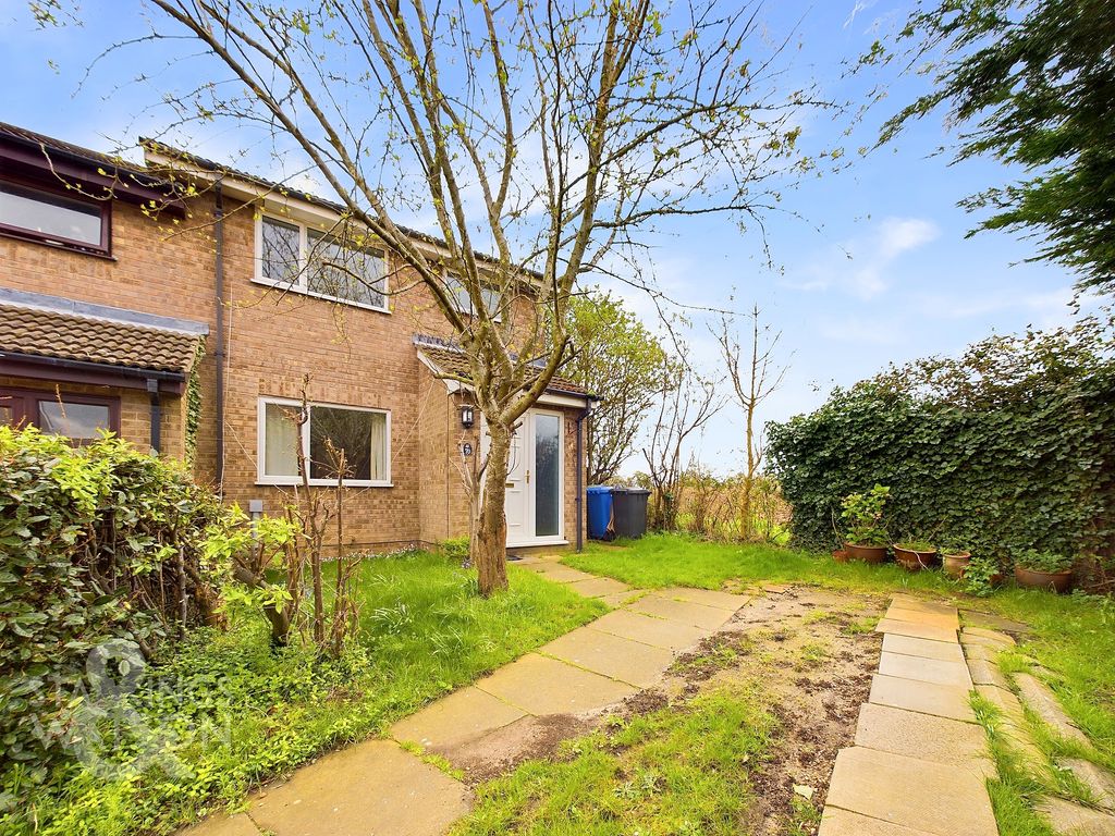3 bed end terrace house for sale in Mountbatten Road, Bungay NR35, £