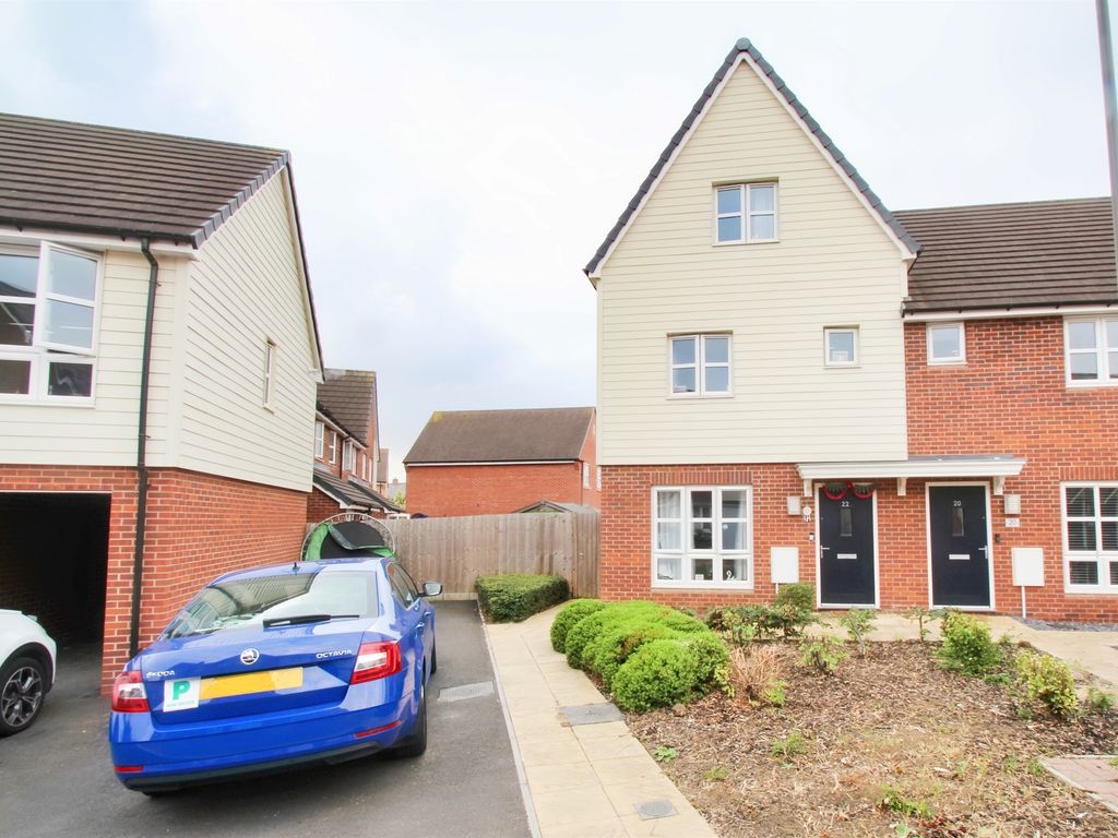 Farleigh Drive, Aylesbury HP18  