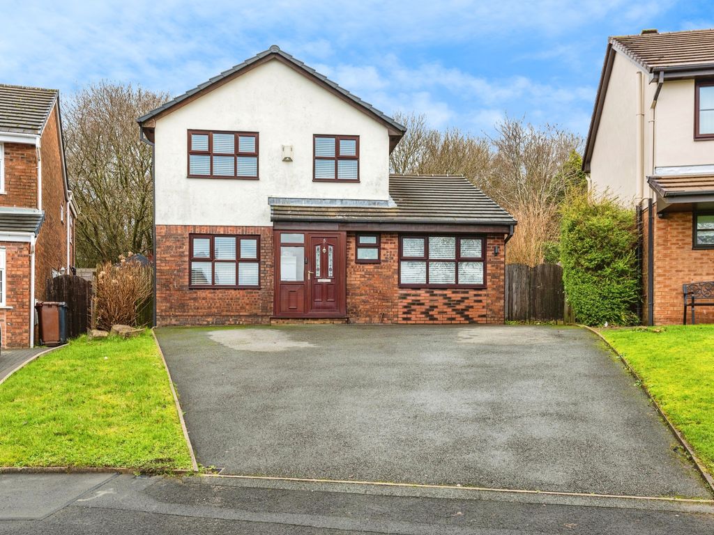 3 bed detached house for sale in Highfield Drive, Oldham OL2, £359,950