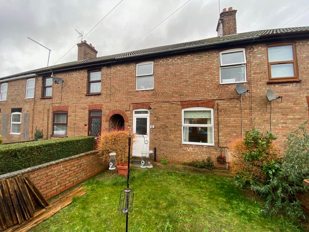 3 bed terraced house for sale in Stonald Avenue, Peterborough PE7, £