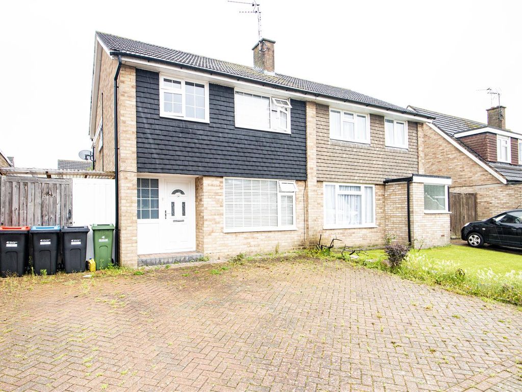 3 bed property to rent in Ribble Crescent, Bletchley, Milton Keynes MK3