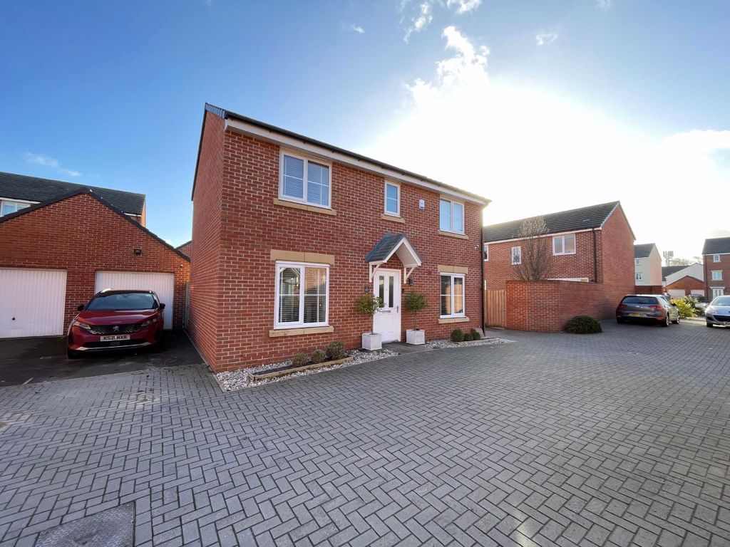 3 bed detached house for sale in Paper Mill Gardens, Portishead