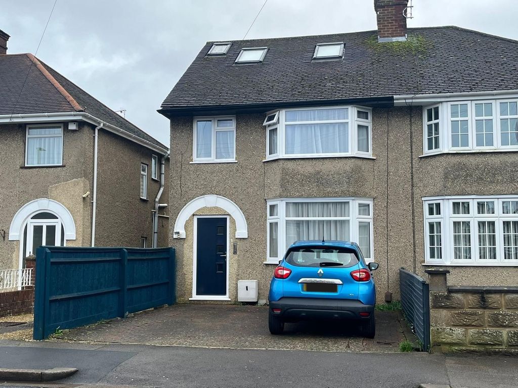 4 bed semidetached house for sale in Fairlie Road, Oxford OX4, £