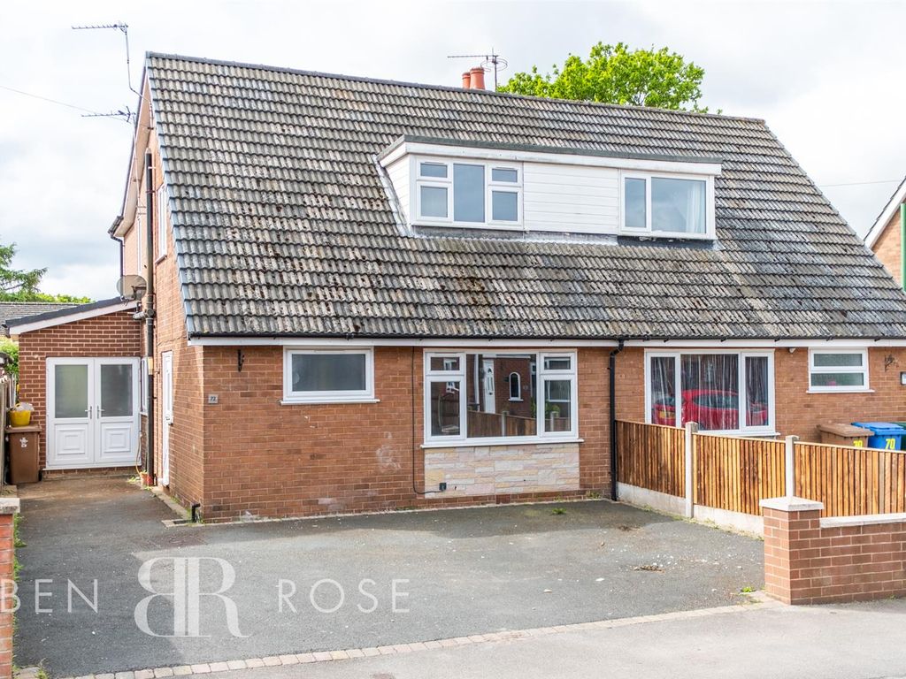 5 bed semidetached house for sale in Richmond Road, Eccleston, Chorley