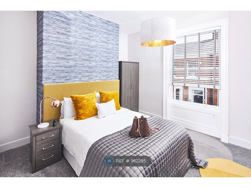 Room to rent in East Cliff Road, Preston PR1 Zoopla