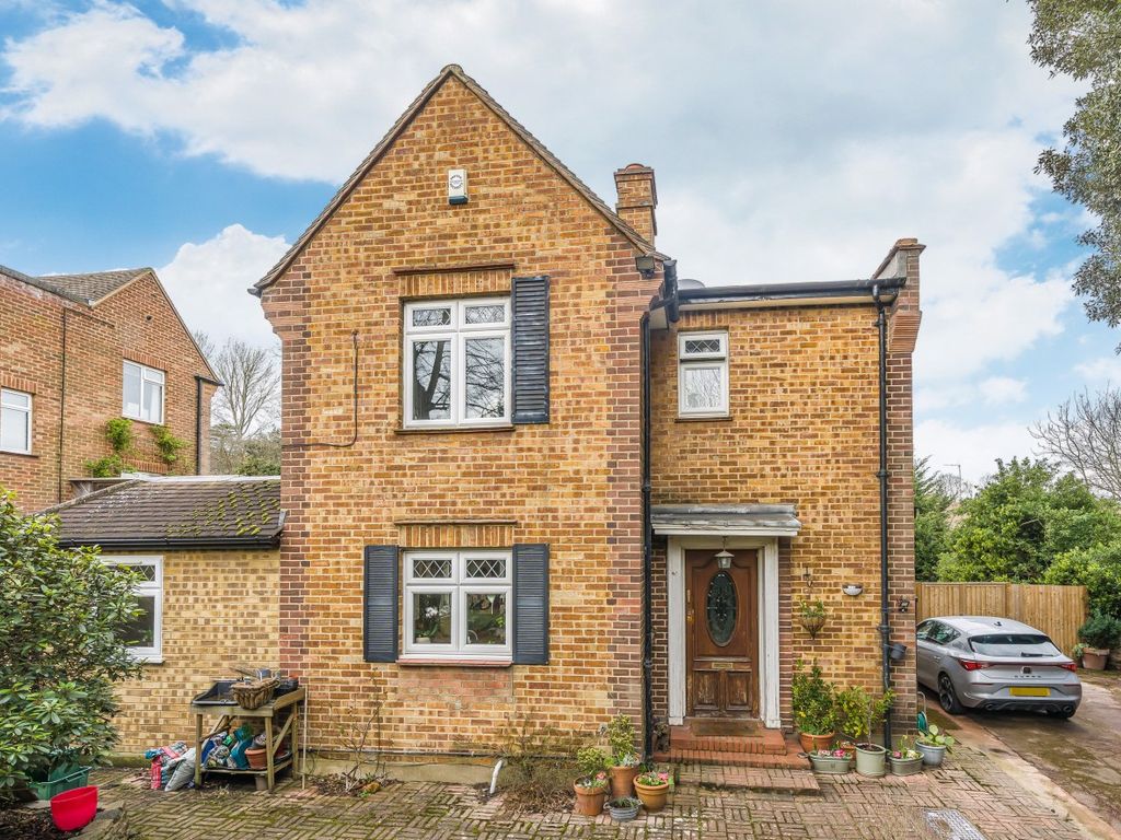 3 bed detached house for sale in Woodlands Road, Bromley, Kent BR1 Zoopla
