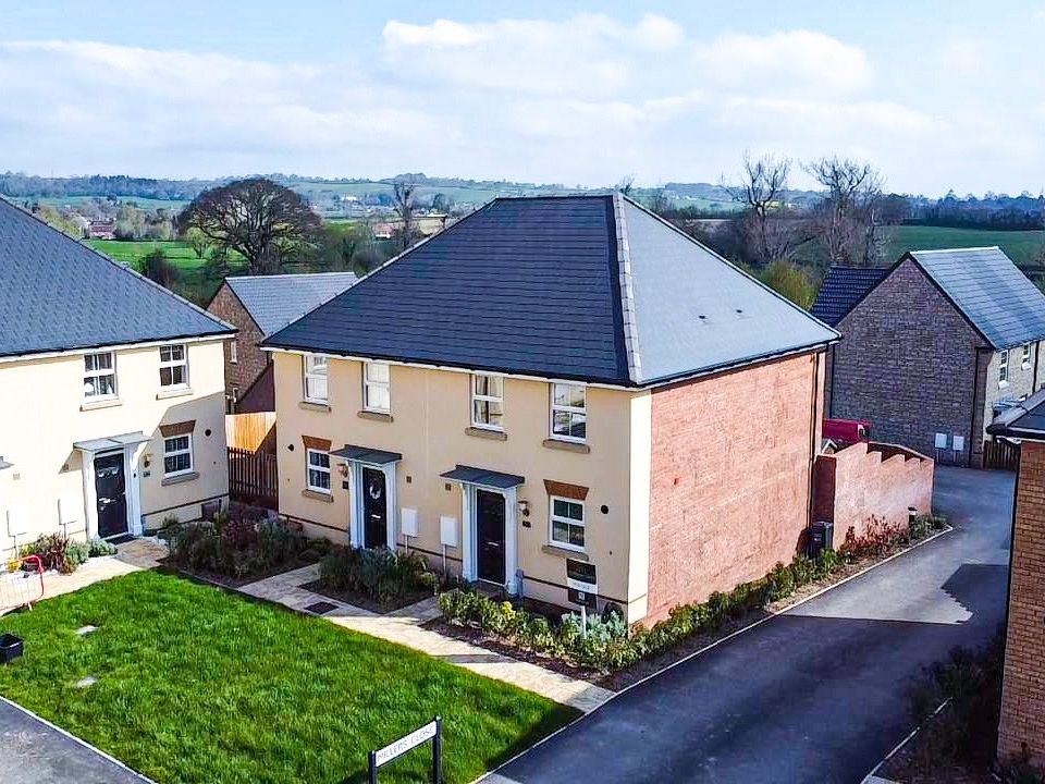 3 bed semidetached house for sale in Rossiter Road, Cheddon Fitzpaine