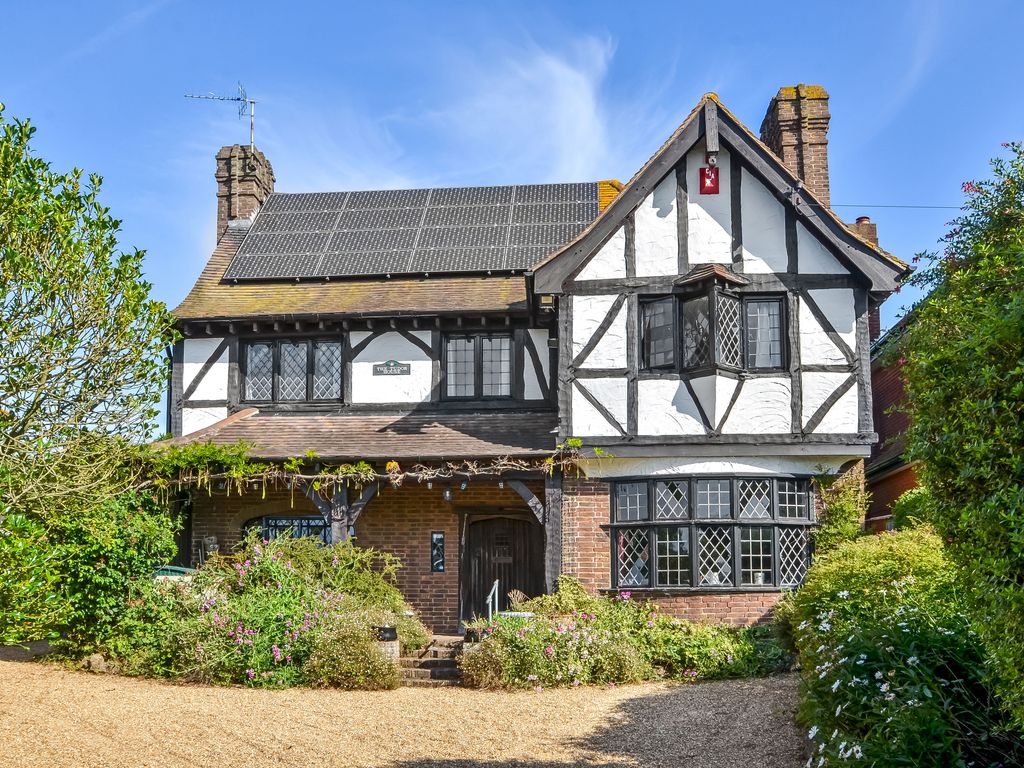 4 bed detached house for sale in Bedhampton Hill, Bedhampton, Havant