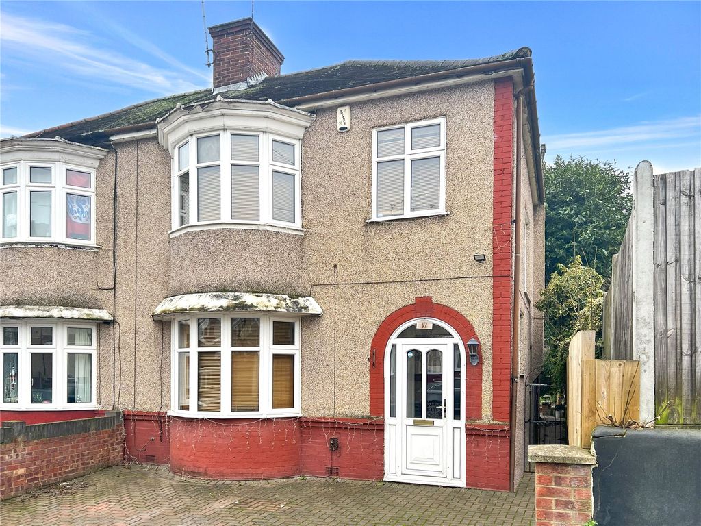 4 bed semidetached house for sale in Verdun Road, Plumstead, London