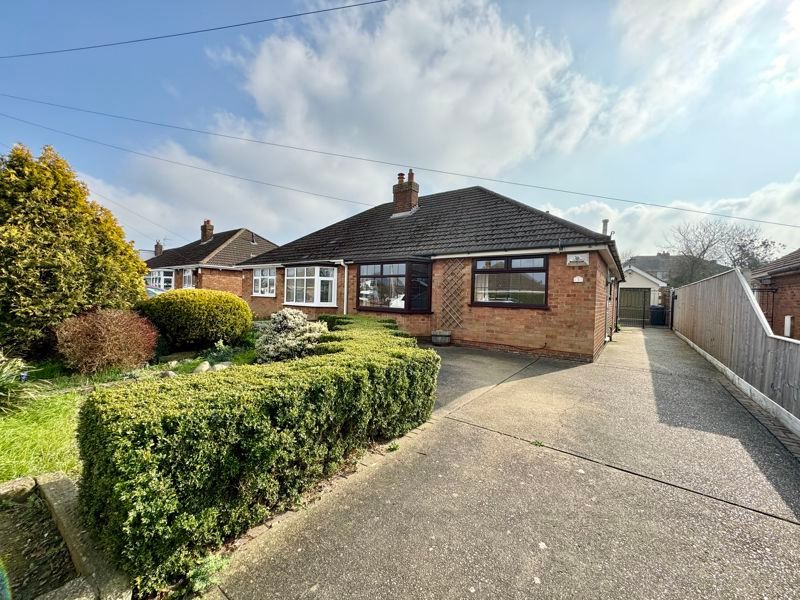 2 bed semidetached bungalow for sale in Halton Way, Grimsby DN34, £