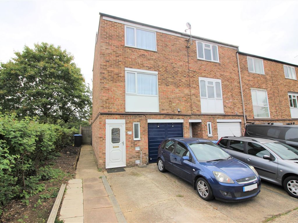 3 bed end terrace house for sale in Brockles Mead, Harlow CM19 Zoopla
