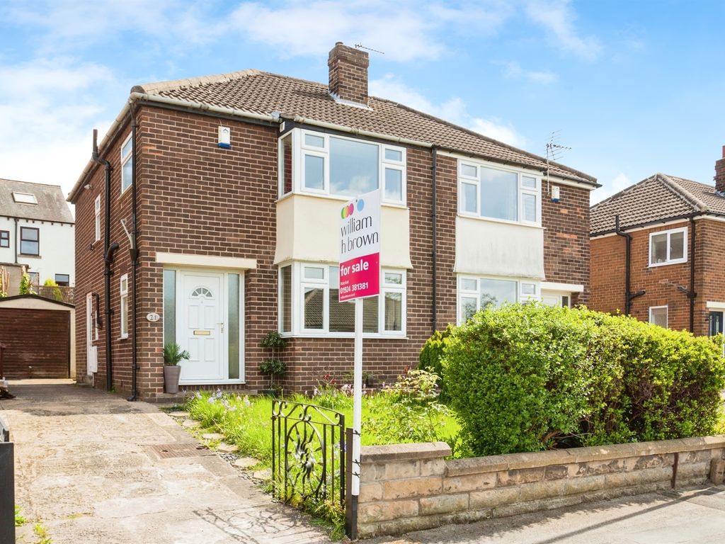 3 bed semidetached house for sale in Lyndale Drive, Wrenthorpe