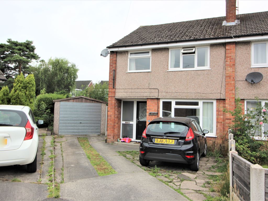 3 bed semidetached house to rent in Dunster Close, Hazel Grove