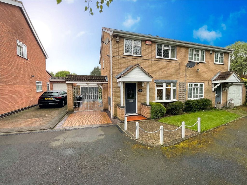 3 bed semidetached house for sale in Walsh Grove, Birmingham B23, £