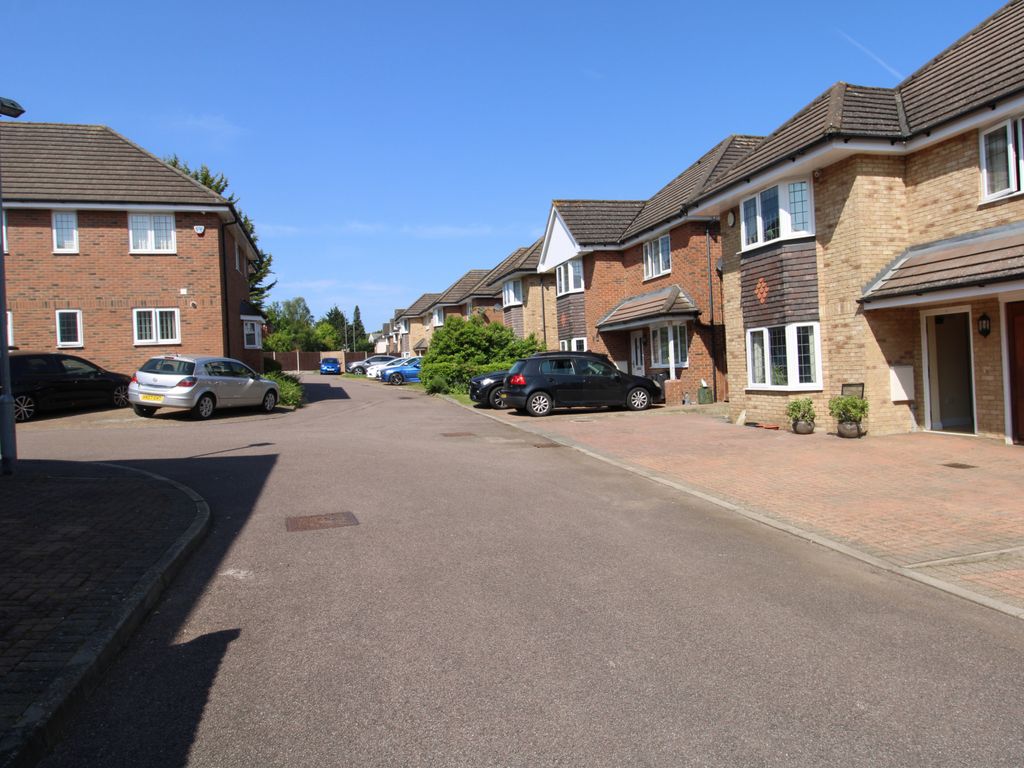 5 bed detached house for sale in St. Andrews Grove, Luton LU3 Zoopla