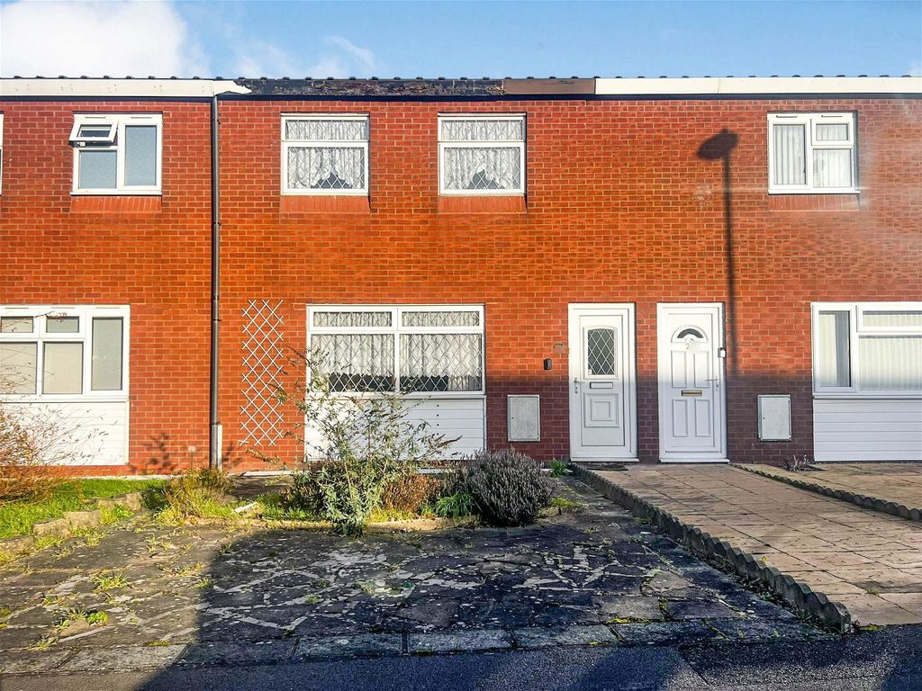 3 bed terraced house for sale in Redmoor Way, Minworth, Sutton