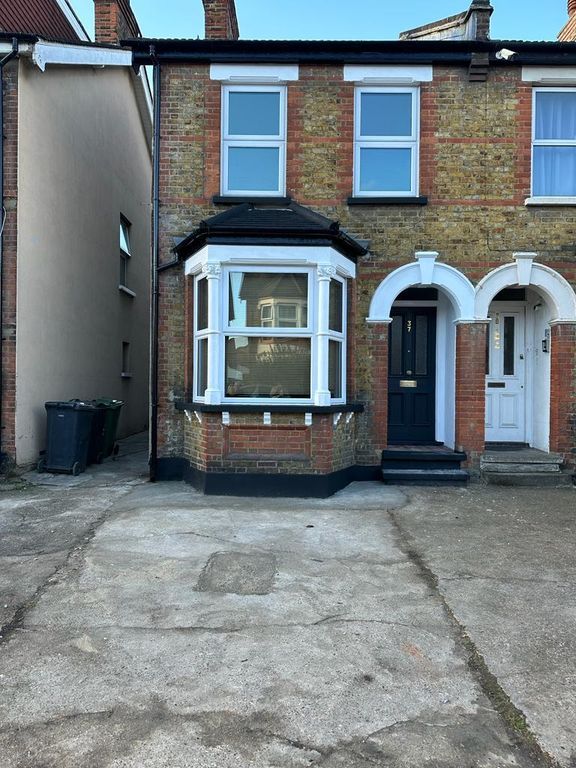 3 bed property to rent in Priory Road, Dartford DA1, £1,900 pcm Zoopla