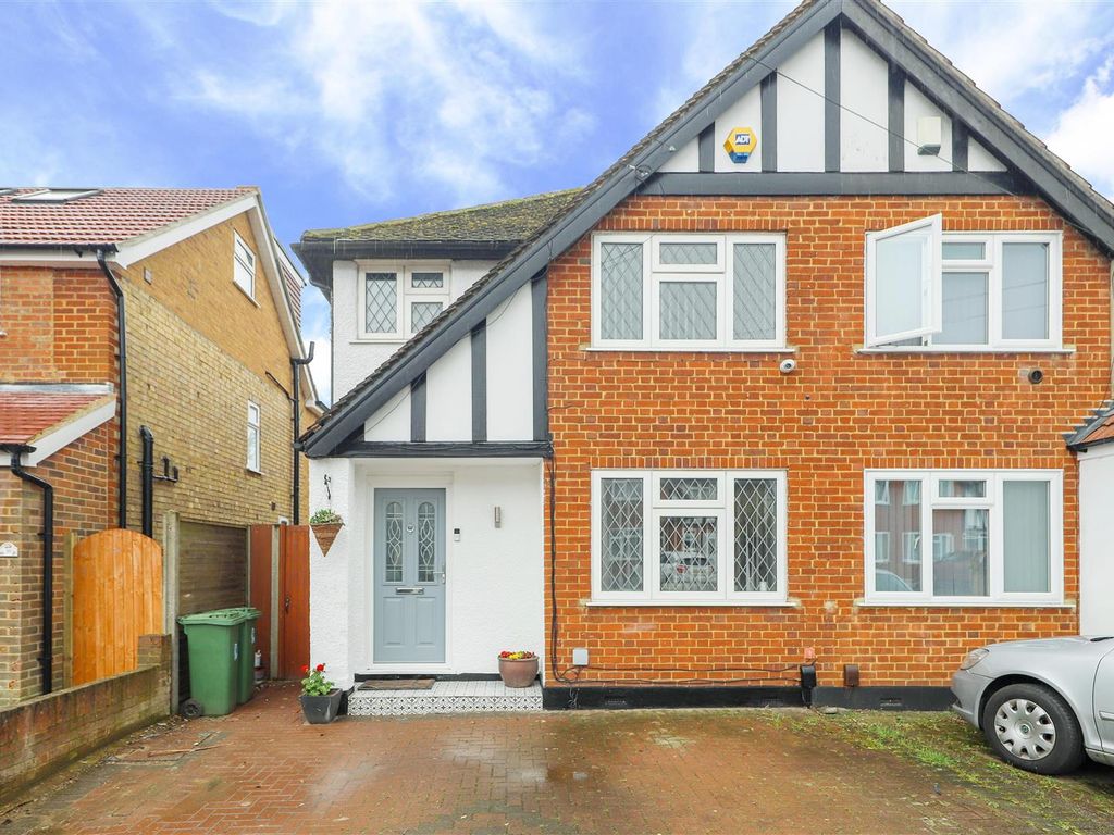 3 bed semidetached house for sale in Weald Road, Hillingdon UB10, £