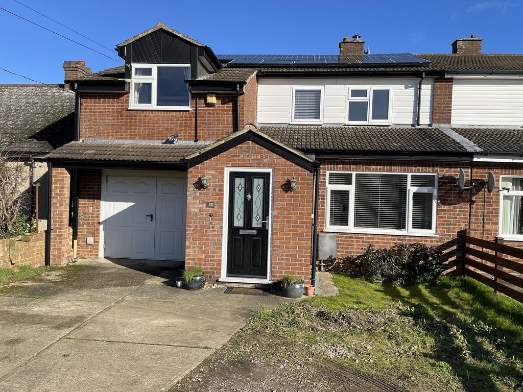 5 bed property to rent in Crawley Road, Cranfield, Bedford