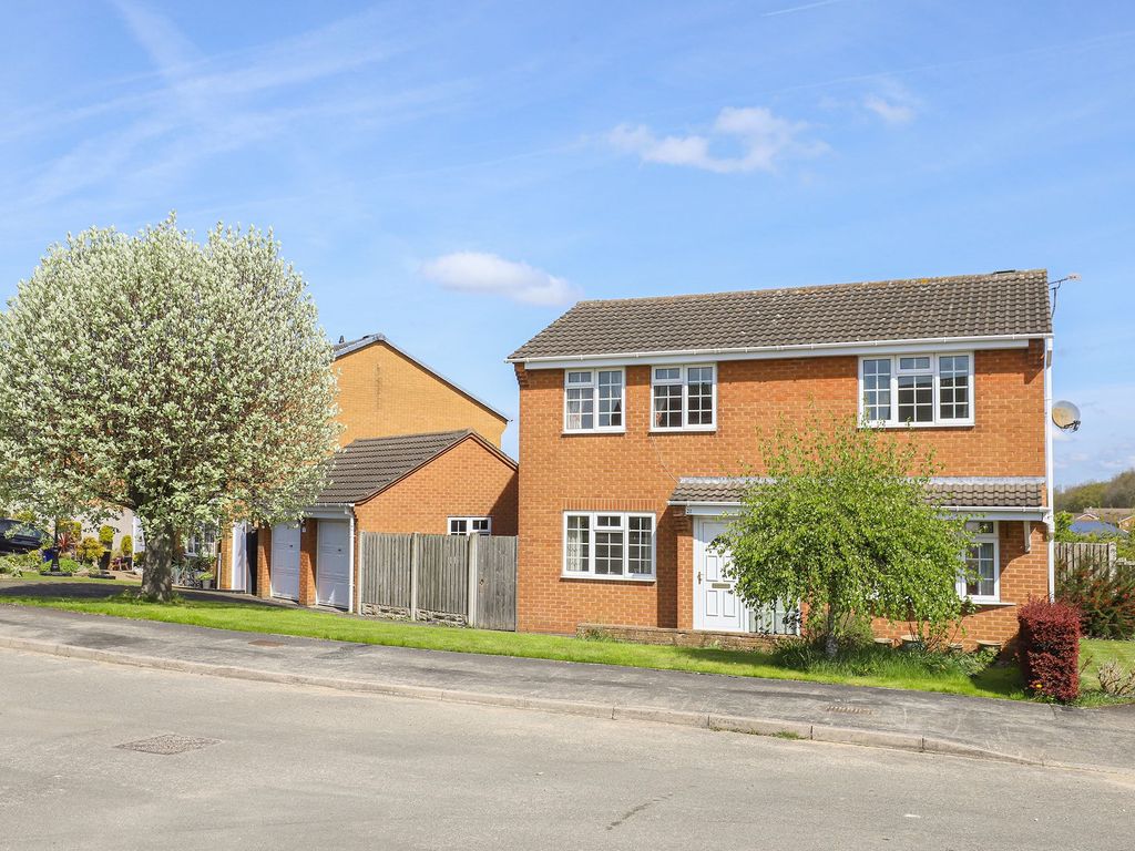 4 bed detached house for sale in Hoylake Avenue, Chesterfield S40 Zoopla