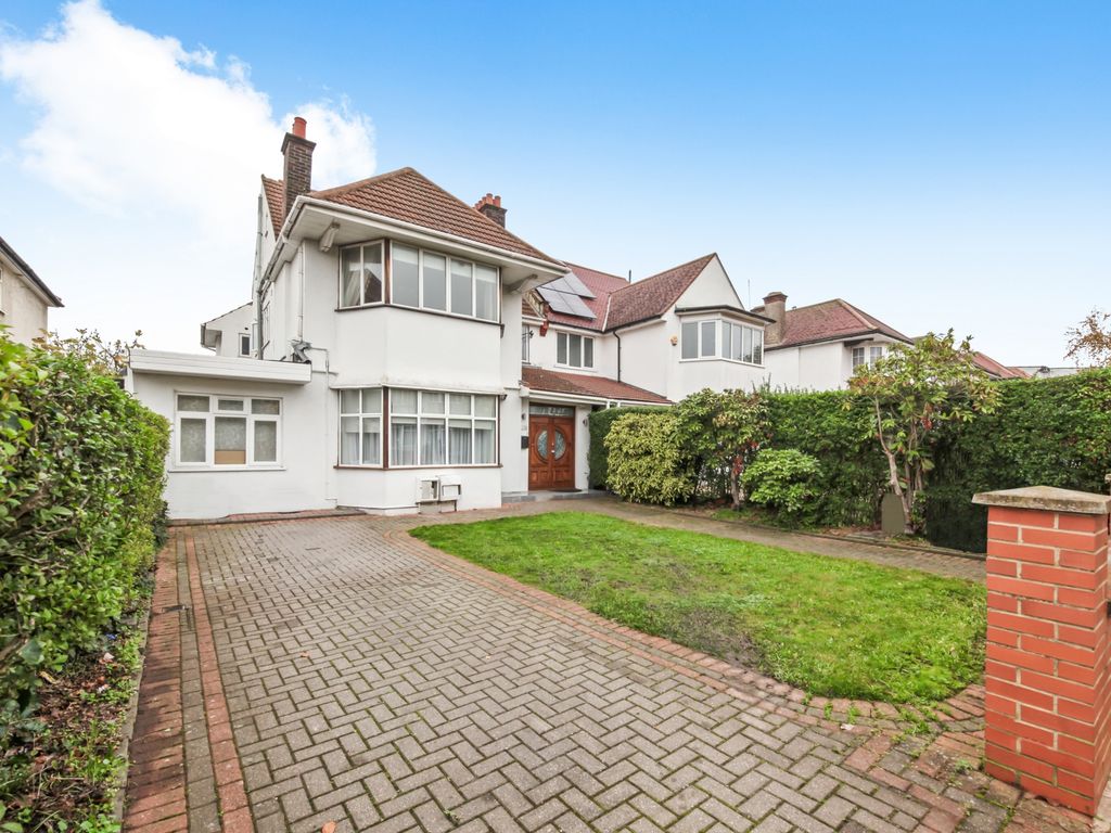 7 bed semidetached house for sale in Chatsworth Road, Willesden NW2