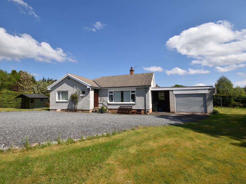 3 bed detached bungalow to rent in Craiglunie Gardens, Pitlochry