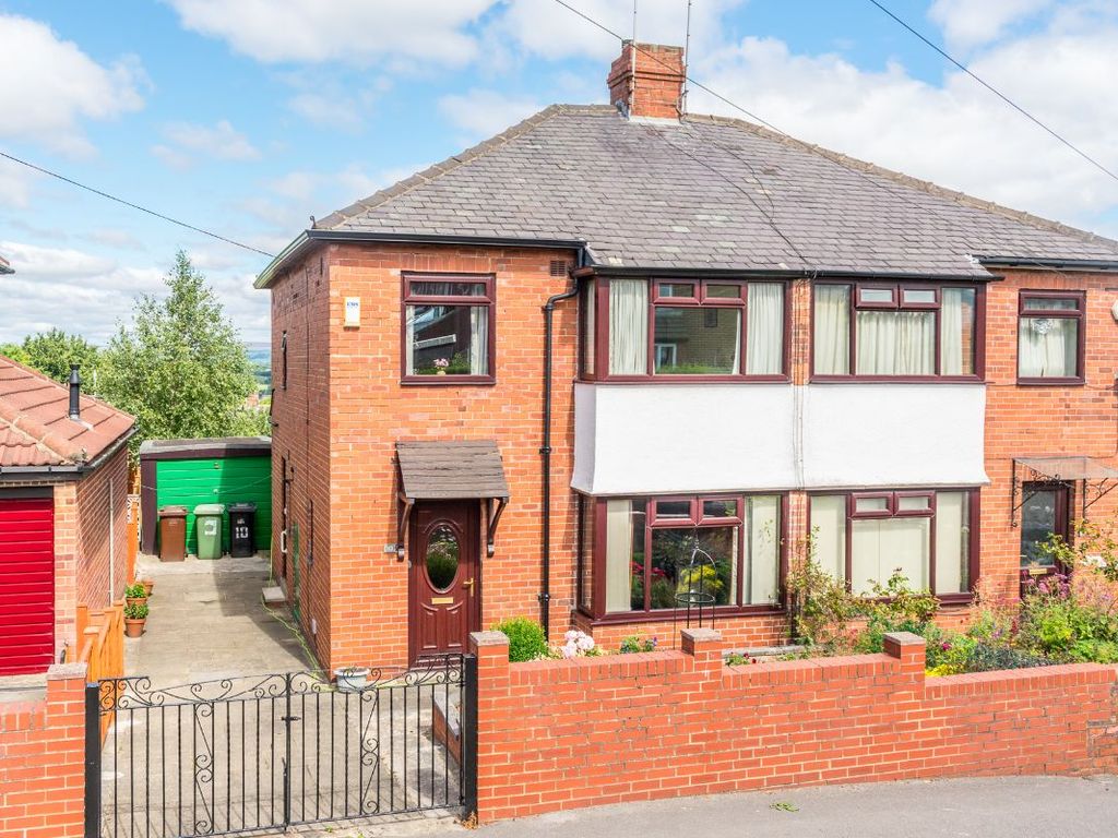 3 bed semidetached house for sale in Calverley Grove, Bramley, Leeds
