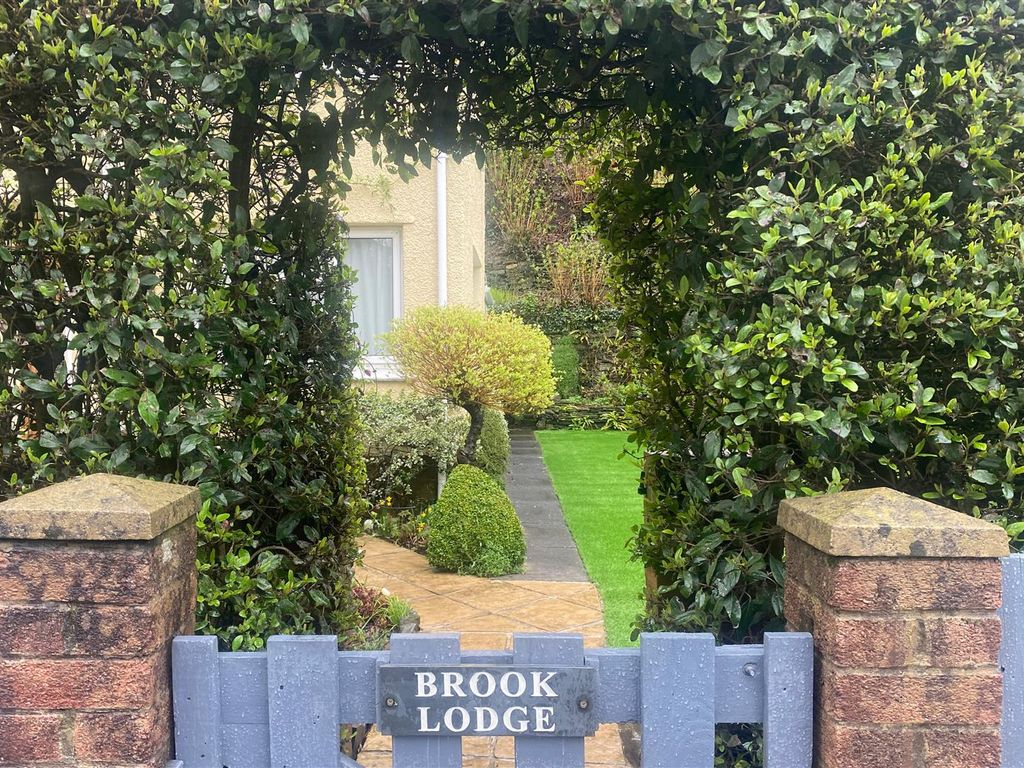 5 bed property for sale in Lower Brook Street, Abercarn, Newport NP11