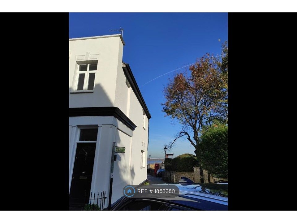 3 bed terraced house to rent in High Street, Greenhithe DA9, £1,895 pcm