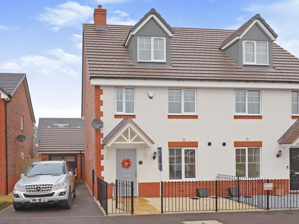 4 bed semidetached house for sale in Thelwell Drive, Codsall