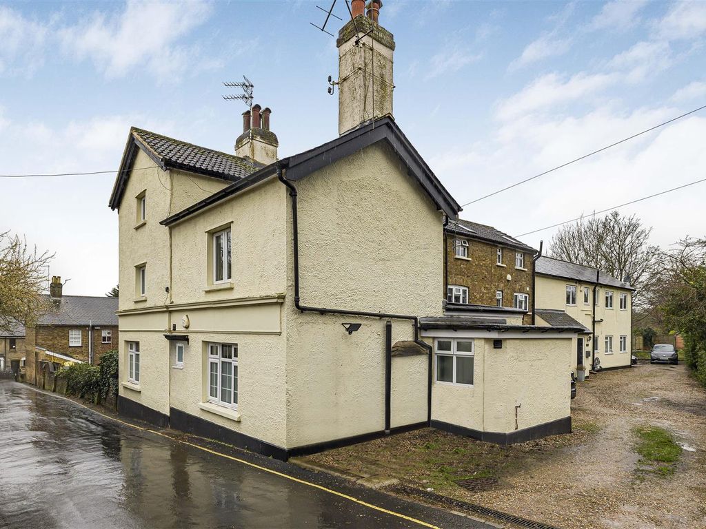 3 bed end terrace house for sale in Balfour Street, Hertford SG14, £