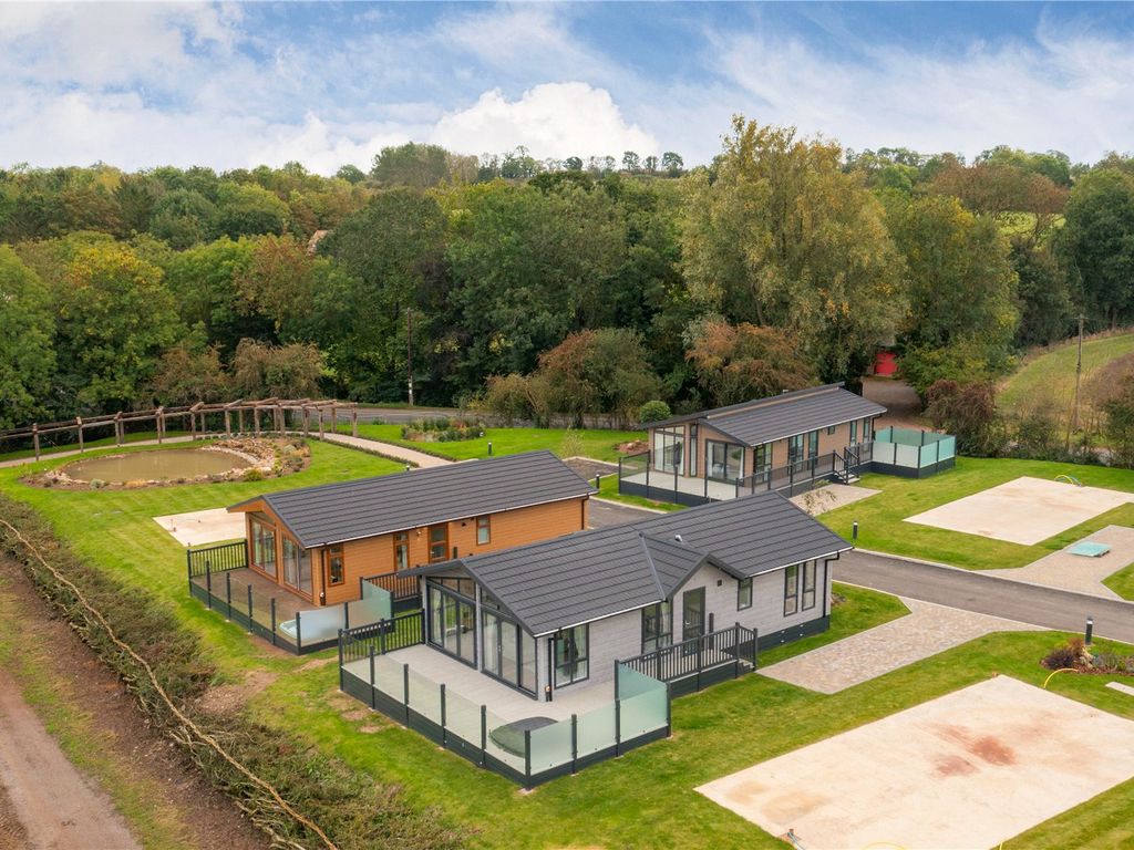 2 bed bungalow for sale in Toft Road, Bourn, Cambridge, Cambridgeshire