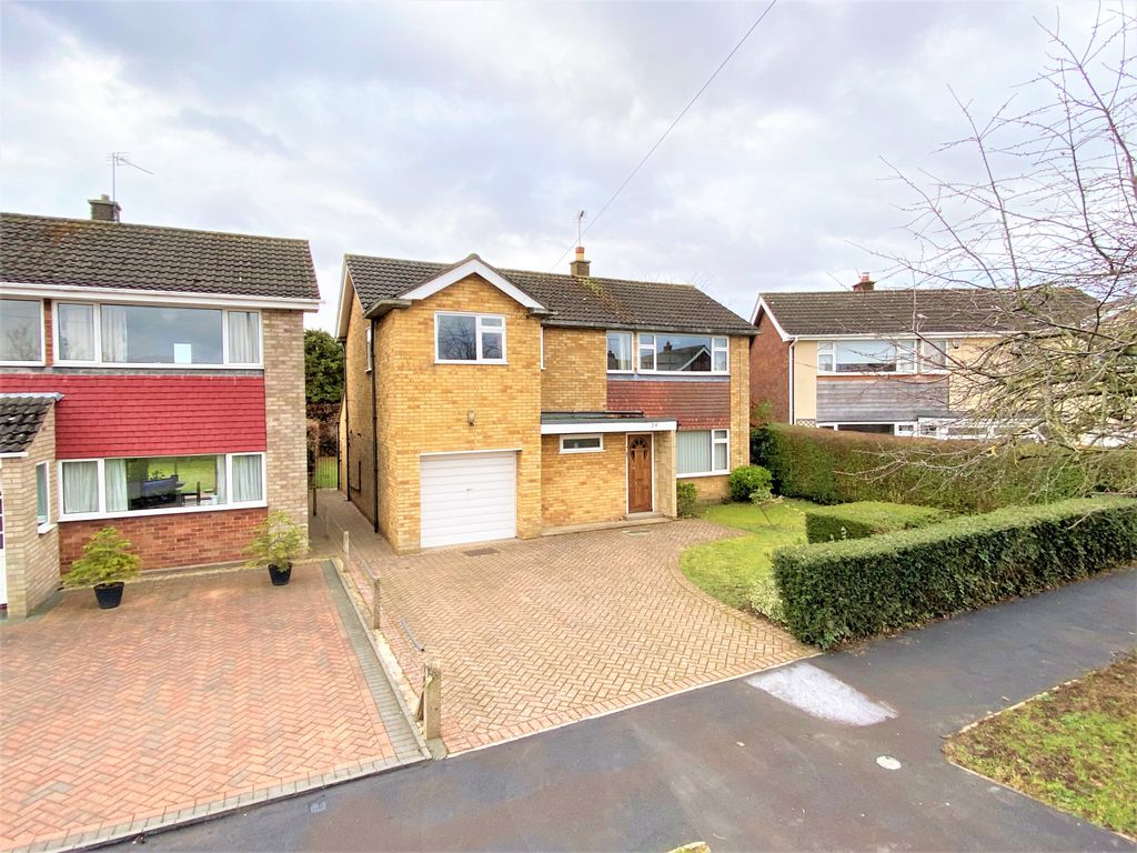 4 bed detached house for sale in Hawksdale Close, Manthorpe Estate