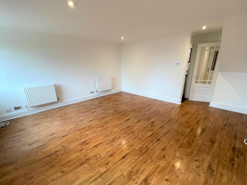 3 bed property to rent in Ramshead Grove, Seacroft, Leeds LS14 Zoopla