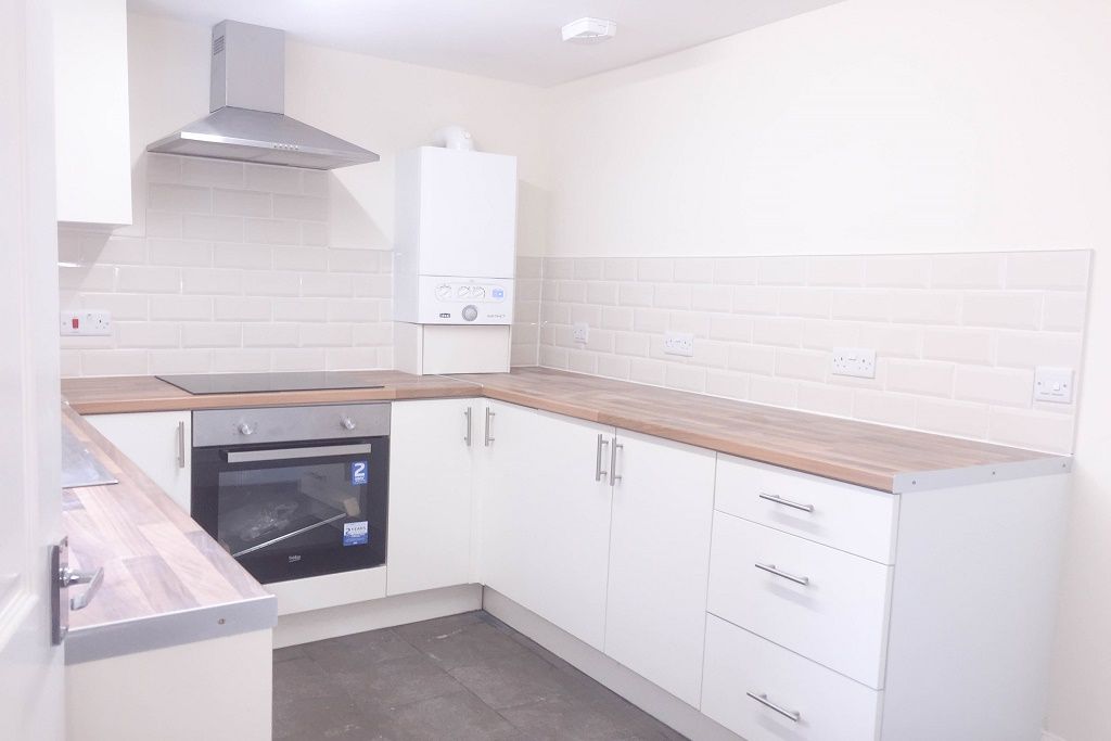 2 bed terraced house to rent in Station Road, Ilkeston, Derbyshire DE7