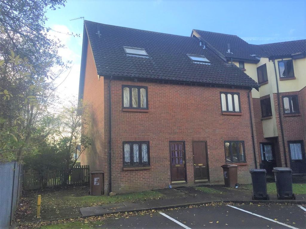 2 bed flat to rent in Rockingham Mews, Stephenson Way, Corby NN17 Zoopla