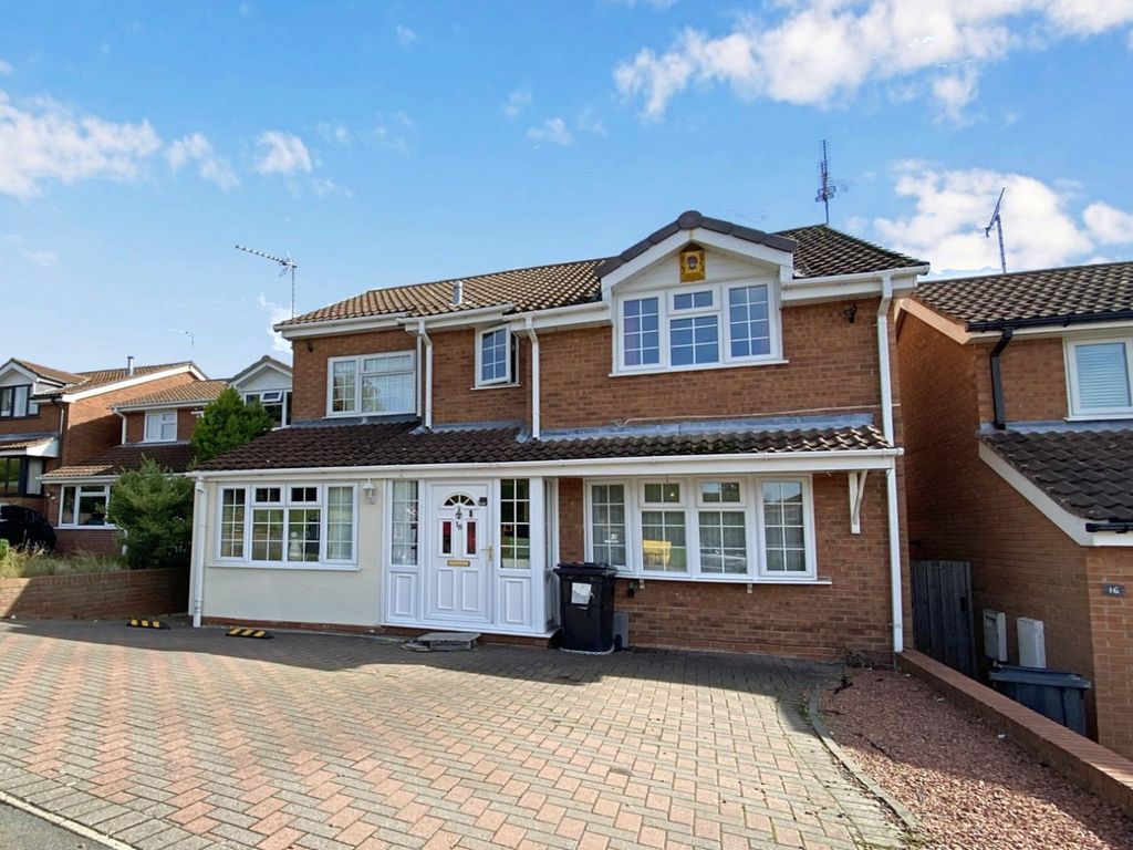 5 bed detached house for sale in Buchan Close, Galley Common, Nuneaton