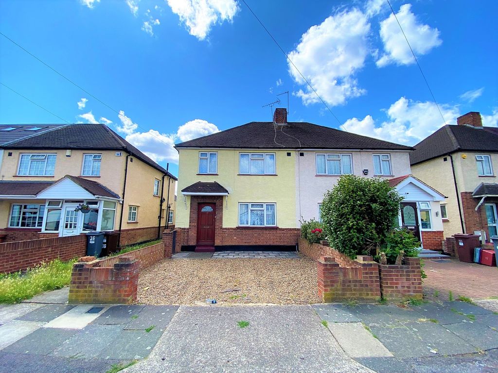 3 bed semidetached house for sale in Kingsbridge Road, Southall UB2